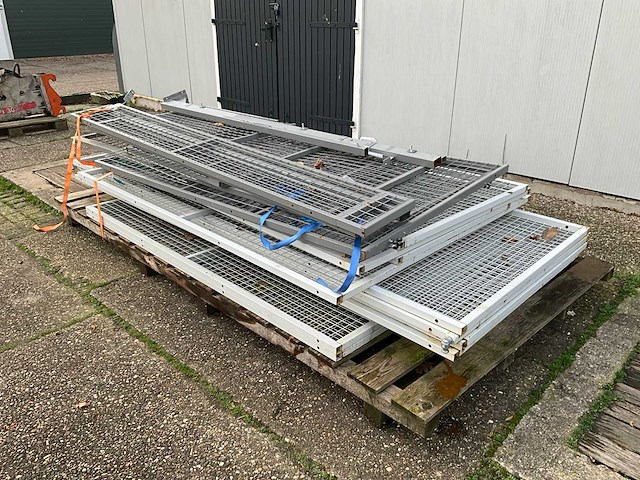 Machine hekwerk - afbeelding 2 van  5