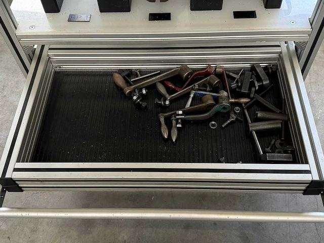 Machine klemmen - diverse klemmen met kar - afbeelding 9 van  9