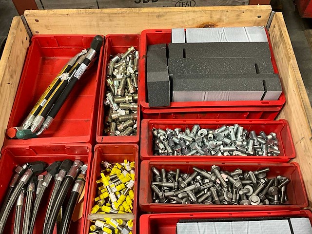 Machine onderdelen en bevestigingsmaterialen - afbeelding 2 van  5