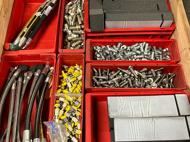 Machine onderdelen en bevestigingsmaterialen - afbeelding 3 van  5
