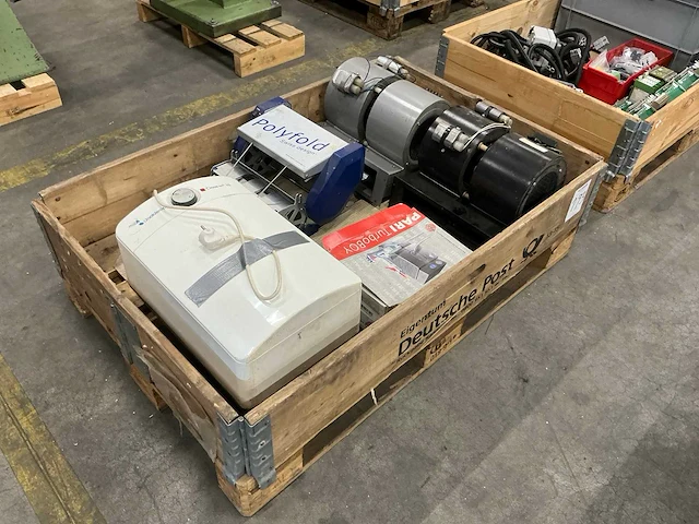 Machine onderdelen en boiler - afbeelding 2 van  6