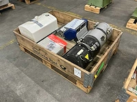 Machine onderdelen en boiler - afbeelding 1 van  6