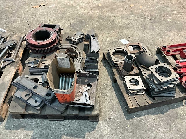 Machine onderdelen - afbeelding 1 van  4