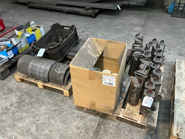 Machine onderdelen - afbeelding 1 van  6