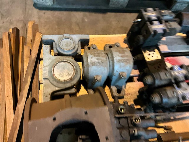 Machine onderdelen - afbeelding 4 van  6