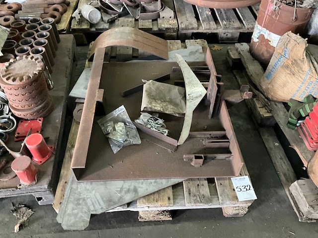 Machine onderdelen - afbeelding 1 van  4