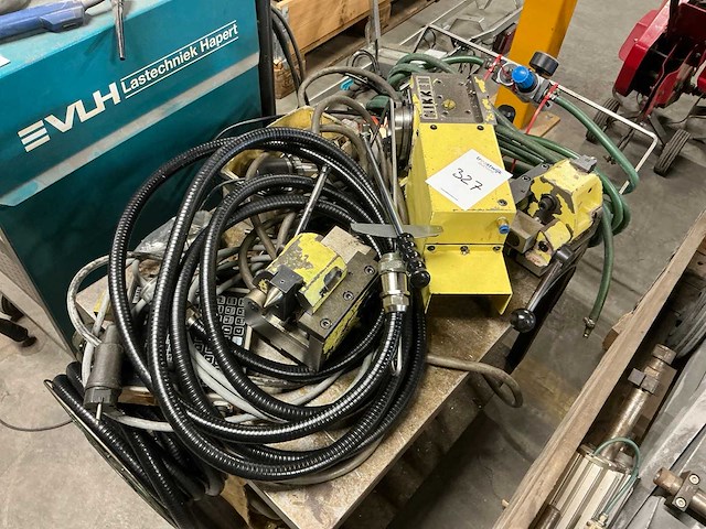 Machine onderdelen - afbeelding 3 van  3