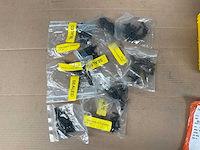 Machine screw (214x) - afbeelding 2 van  2