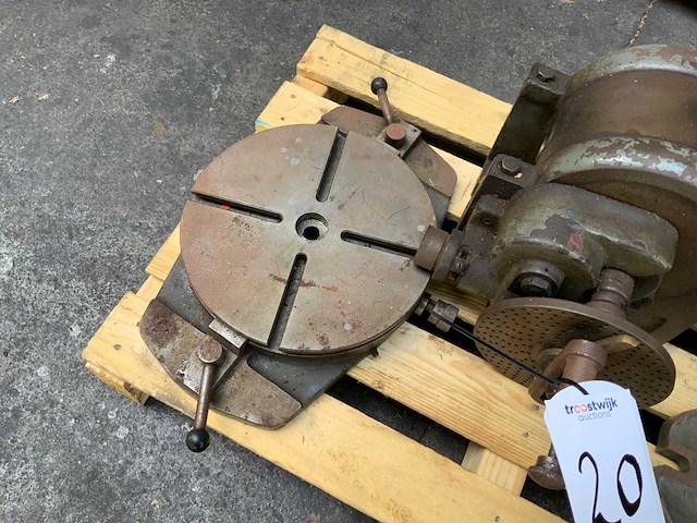 Machine toebehoren (3x) verdeelplaat verdeelkop machine klem goed degelijk spul - afbeelding 2 van  4