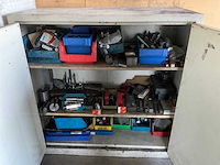 Machine toebehoren in kast - afbeelding 1 van  12