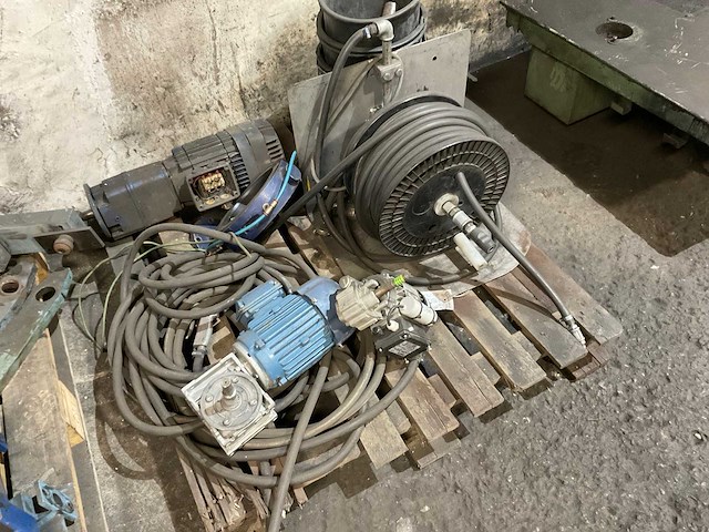 Machinedelen - afbeelding 4 van  10