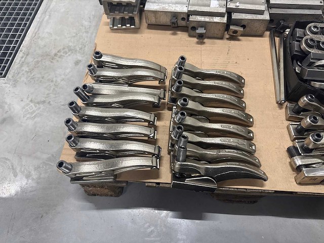 Machineklem (16x) - afbeelding 1 van  6