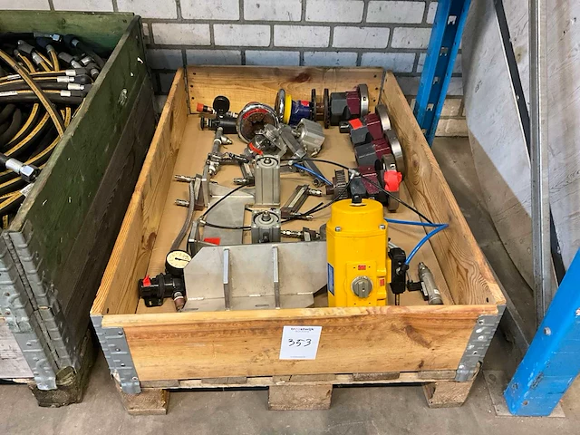 Machineonderdeel - afbeelding 1 van  7