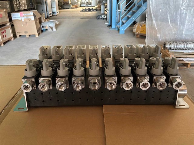 Machineonderdelen lot 5 - afbeelding 73 van  111