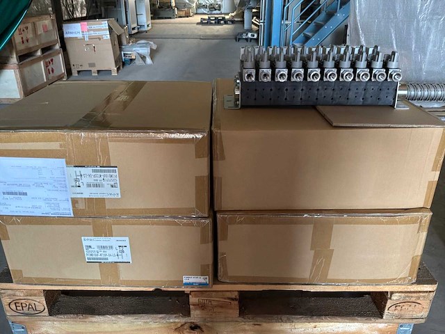 Machineonderdelen lot 5 - afbeelding 74 van  111