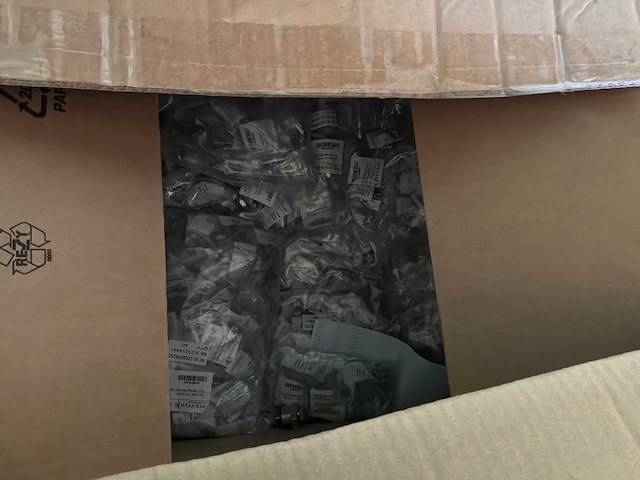 Machineonderdelen lot 5 - afbeelding 48 van  115