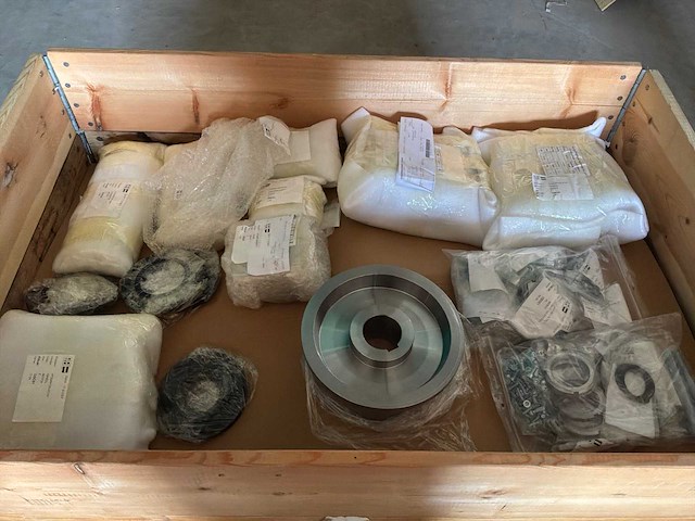 Machineonderdelen lot 5 - afbeelding 56 van  115