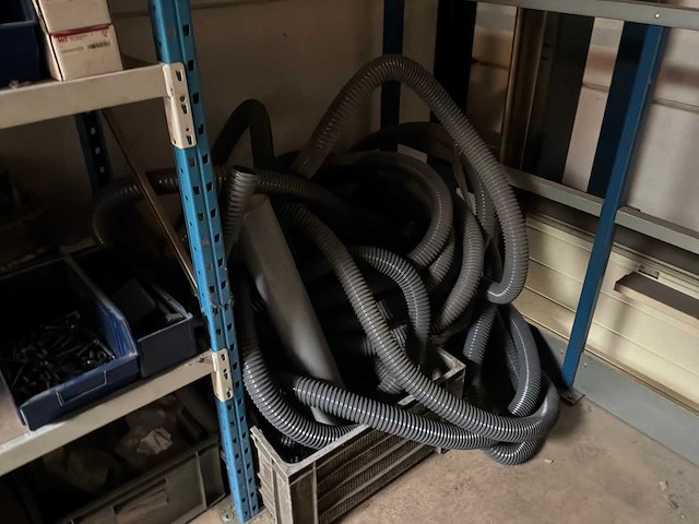 Machineonderdelen, voorraad en stellingen - afbeelding 16 van  17