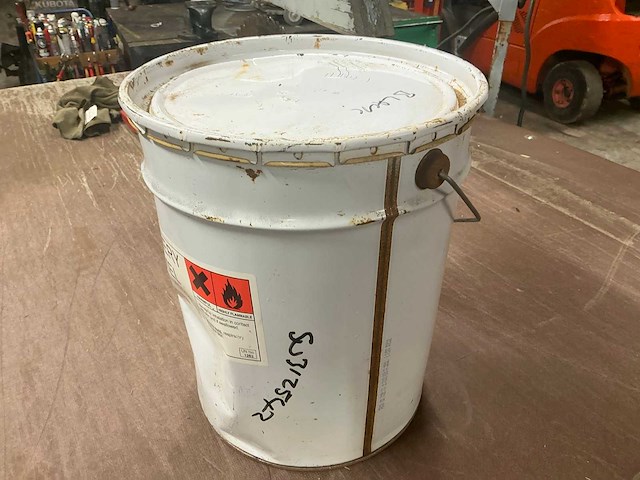 Machinery enamel 20 liter black machinelak - afbeelding 2 van  3