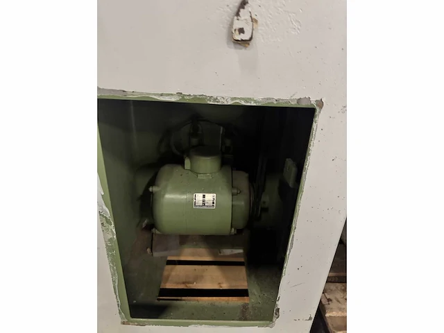 Machines voor schoenreparatie & -productie (4x) - afbeelding 14 van  22