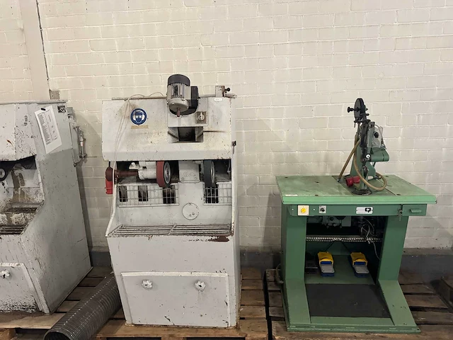 Machines voor schoenreparatie & -productie (4x) - afbeelding 16 van  22