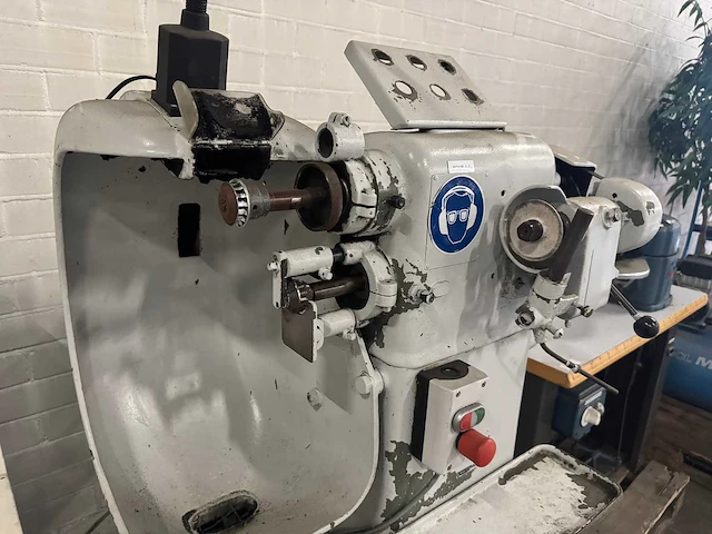 Machines voor schoenreparatie & -productie (5x) - afbeelding 4 van  27