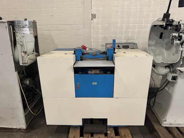 Machines voor schoenreparatie & -productie (5x) - afbeelding 21 van  27