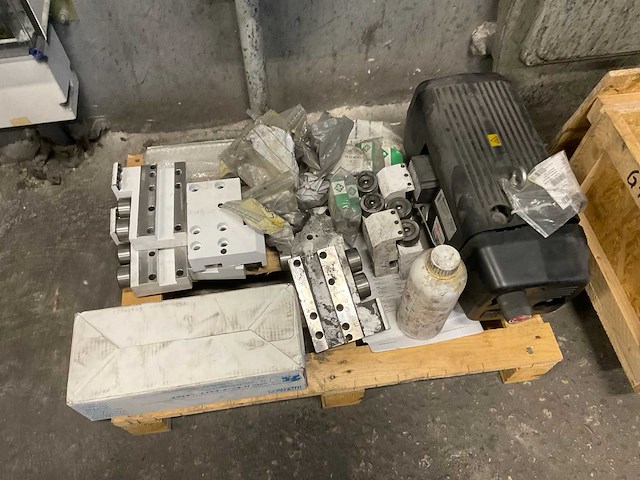 Machinetoebehoren - afbeelding 5 van  19