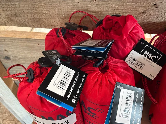 Macinasack maat m regenkleding (4x) - afbeelding 3 van  3