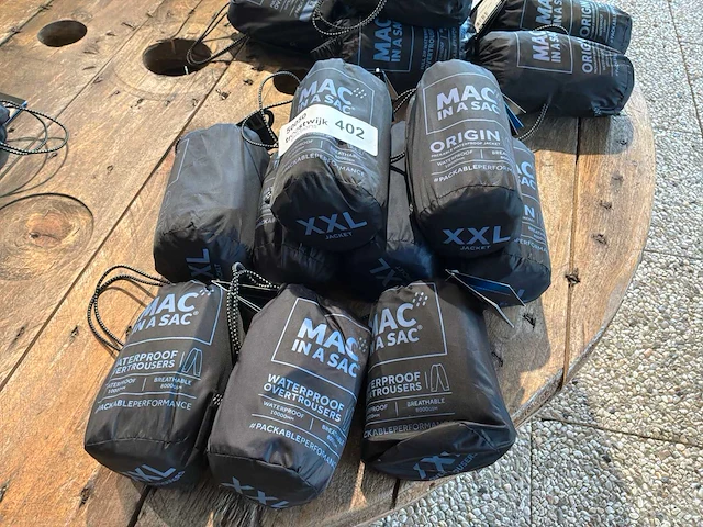 Macinasack maat xxl regenkleding (9x) - afbeelding 3 van  5