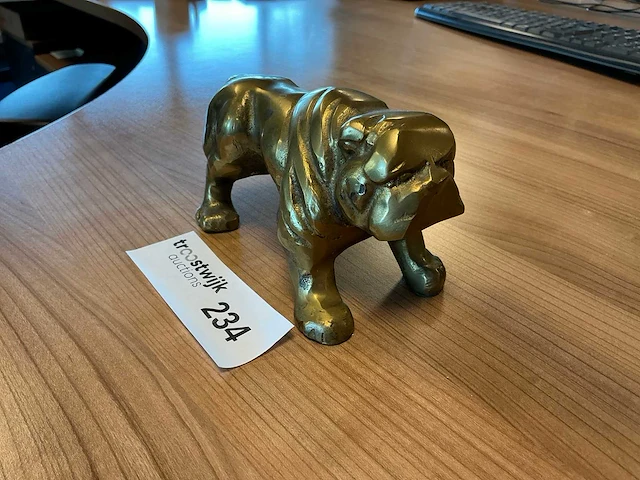 Mack / hond sculptuur - afbeelding 2 van  2