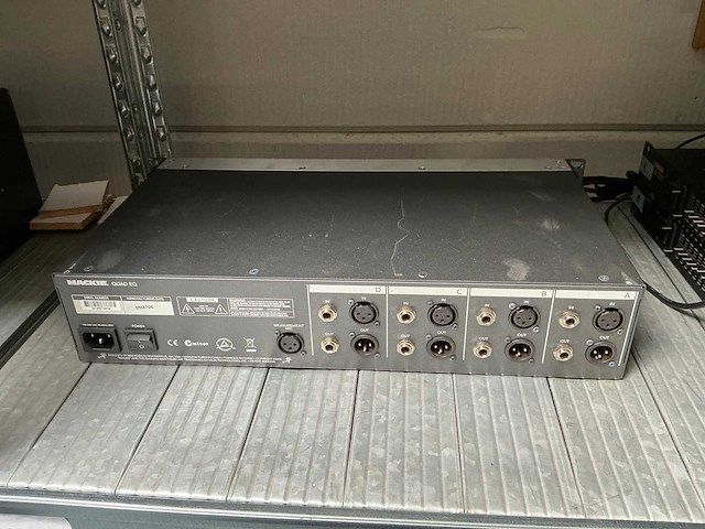 Mackie quad eq digital equalizer - afbeelding 3 van  3