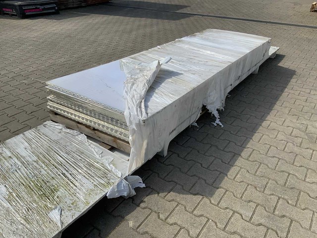 Macrolux multiwall - polycarbonaat plaat 3000x980x18mm (14x) - afbeelding 4 van  6