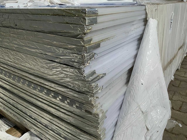 Macrolux multiwall - polycarbonaat plaat 3500x980x18mm (39x) - afbeelding 6 van  7