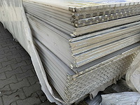 Macrolux multiwall - polycarbonaat plaat 4000x980x18mm (40x) - afbeelding 6 van  7