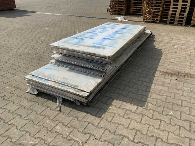 Macrolux multiwall - polycarbonaat plaat mix 2400x980x18mm (30x) - afbeelding 3 van  5