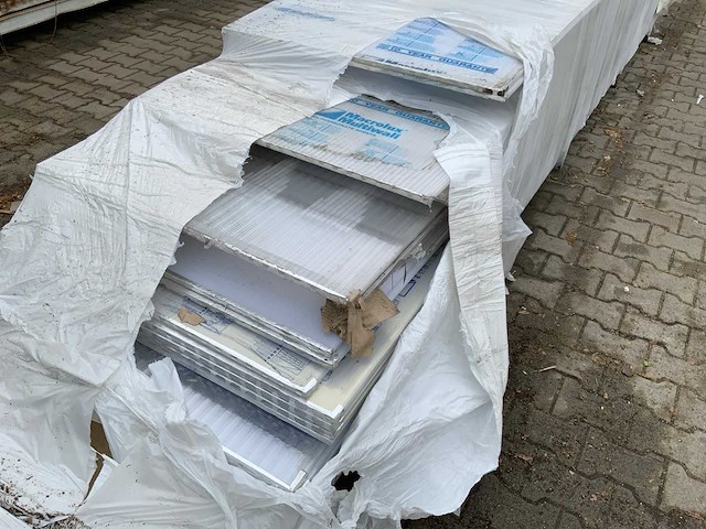 Macrolux multiwall - polycarbonaat plaat mix 3000/4500x980x18mm (38x) - afbeelding 6 van  6