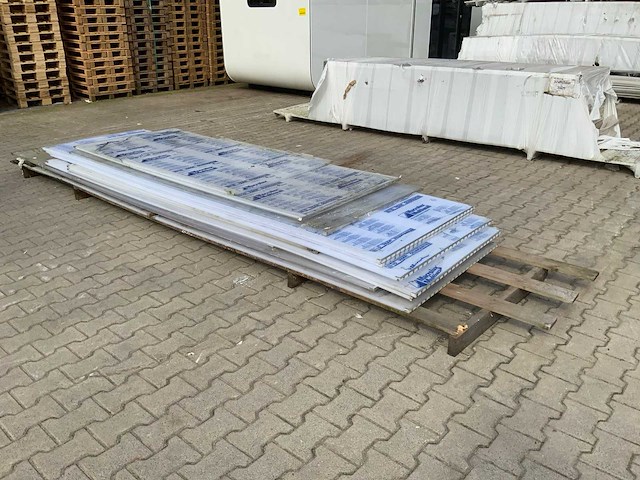 Macrolux multiwall - polycarbonaat plaat mix 3470x970x18mm (16x) - afbeelding 1 van  1