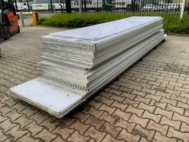Macrolux multiwall - polycarbonaat plaat mix 3500/5000x980x18mm (42x) - afbeelding 3 van  6