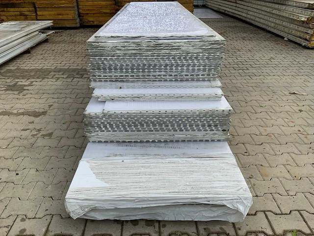 Macrolux multiwall - polycarbonaat plaat mix 3500/5000x980x18mm (42x) - afbeelding 5 van  6