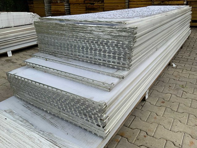 Macrolux multiwall - polycarbonaat plaat mix 3500/5000x980x18mm (42x) - afbeelding 6 van  6