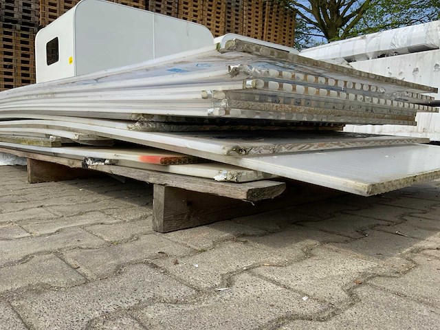 Macrolux multiwall - polycarbonaat plaat mix 4000x980x18mm (16x) - afbeelding 6 van  6