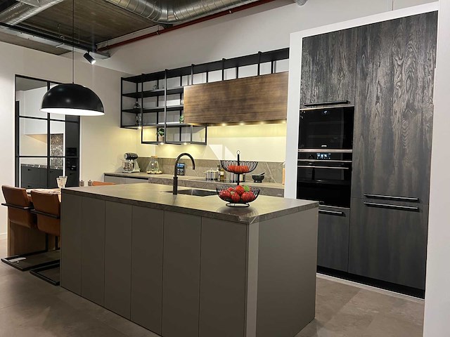 Made by das - showroomkeuken met apparatuur - afbeelding 2 van  51