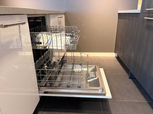 Madebydas - showroomkeuken met bosch apparatuur - afbeelding 2 van  18