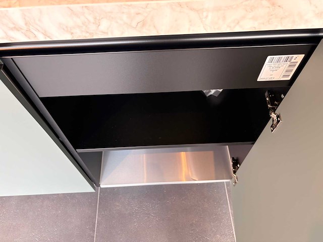 Madebydas - showroomkeuken met pelgrim apparatuur - afbeelding 8 van  24