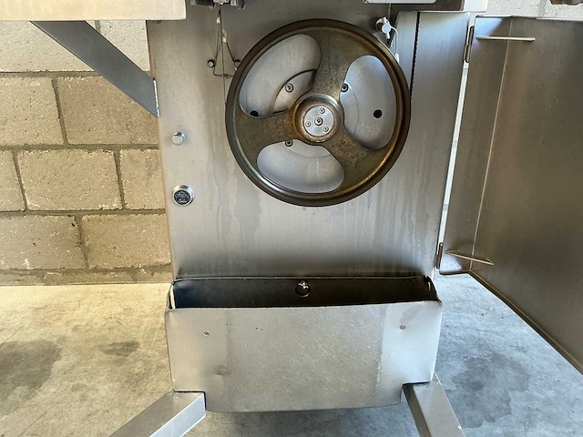 Mado selekta 2 mkb 554 rvs vlees- en bottenzaag / bandzaag - afbeelding 1 van  7
