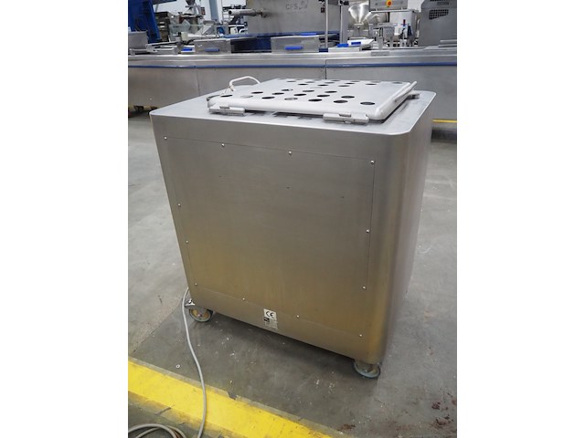 Mado - afbeelding 10 van  16