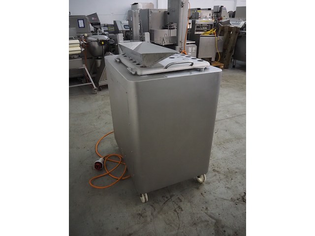 Mado - afbeelding 12 van  18