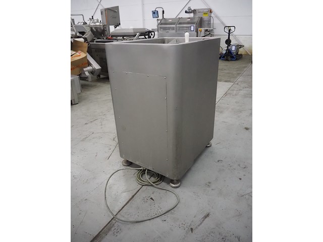 Mado - afbeelding 11 van  17