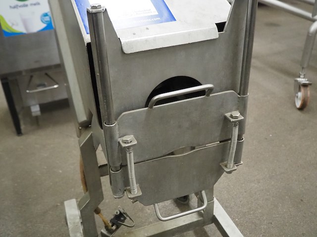 Mado - afbeelding 5 van  8